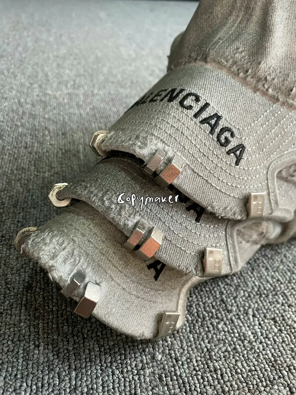 巴黎 BLC 24SS 破壞做舊水洗泥染螺絲刺繡logo 棒球帽老帽鴨舌帽帽子 黑灰色