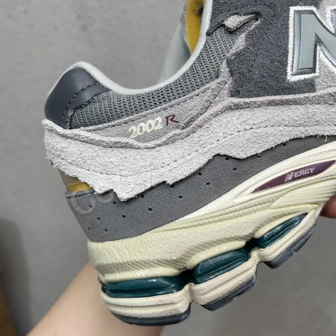 【預售】NB 2002R