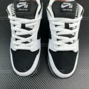 【預售】TIGHTBOOTH × Dunk SB Low Pro "Black and White" 板鞋休閒鞋 運動鞋 FD2629-100：圖片 10