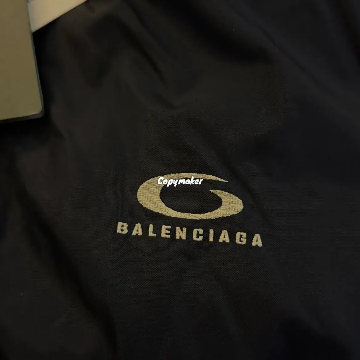 巴黎 BLC 24FW 雙面穿 刺繡小logo 別針 類羽絨棉服夾克外套 黑色/深藍色