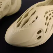 【現貨】YEEZY Foam Runner "Sulfur" 米黃 硫黃 洞洞鞋 洞洞拖 拖鞋 YZY GV6775：圖片 6