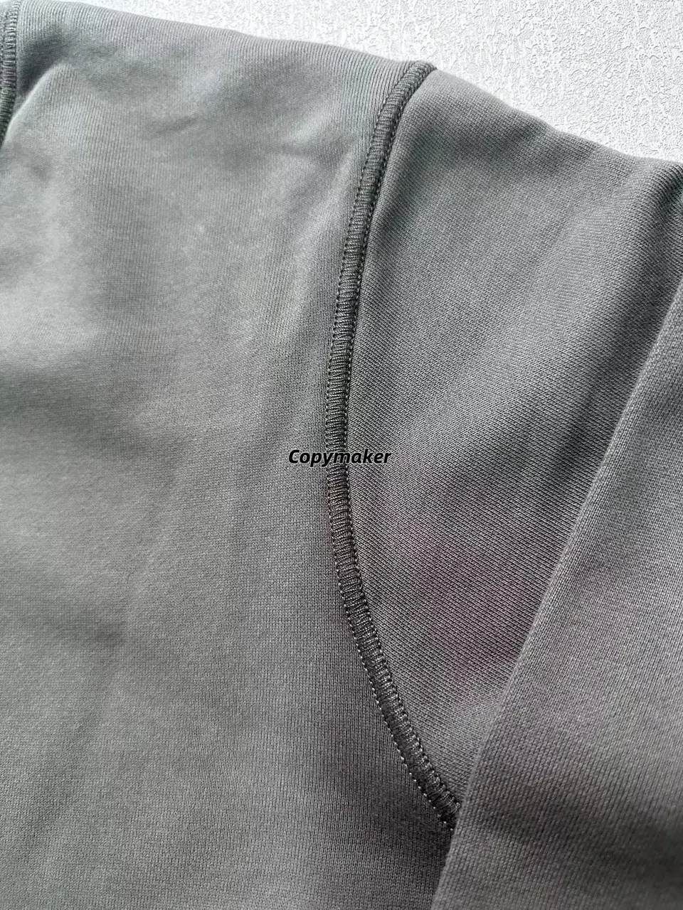 STONE ISLAND 24FW 石頭島 龍年系列限定款 後背神龍刺繡 長袖圓領衛衣大學T