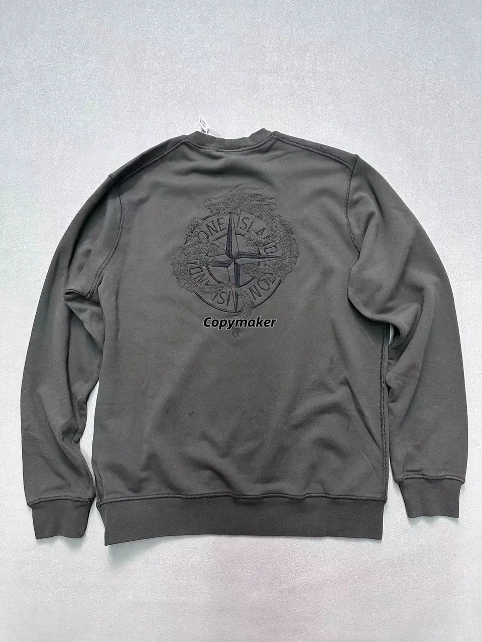 STONE ISLAND 24FW 石頭島 龍年系列限定款 後背神龍刺繡 長袖圓領衛衣大學T
