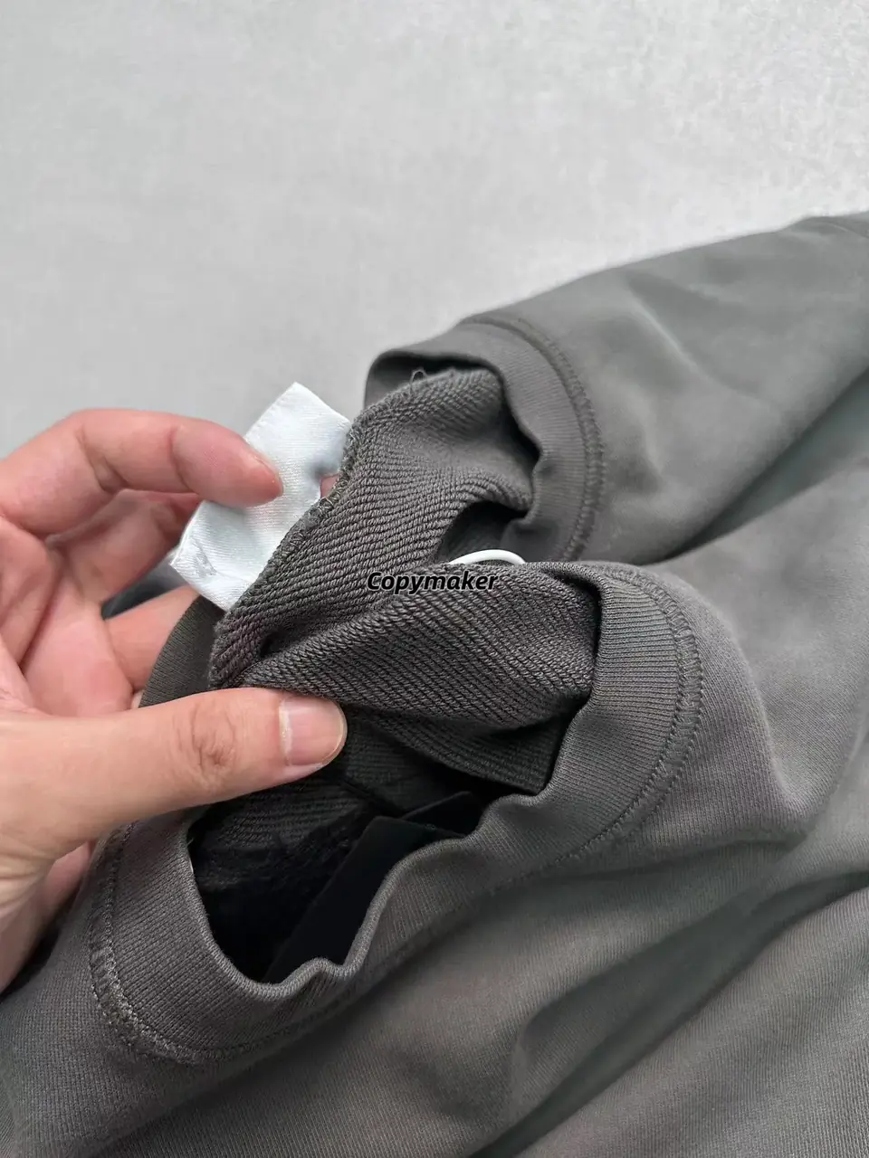 STONE ISLAND 24FW 石頭島 龍年系列限定款 後背神龍刺繡 長袖圓領衛衣大學T