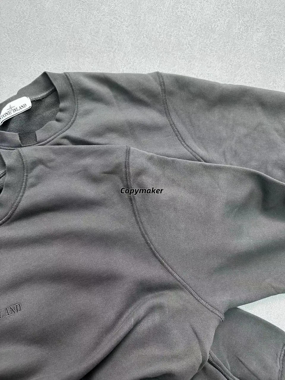 STONE ISLAND 24FW 石頭島 龍年系列限定款 後背神龍刺繡 長袖圓領衛衣大學T