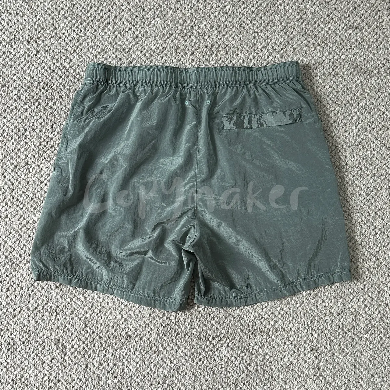 STONE ISLAND 23SS 石頭島 純色 金屬尼龍 短褲休閒褲沙灘褲