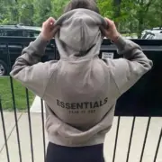 21SS FEAR OF GOD FOG ESSENTIALS 2021 副線 後背印花 帽踢 帽T：圖片 3