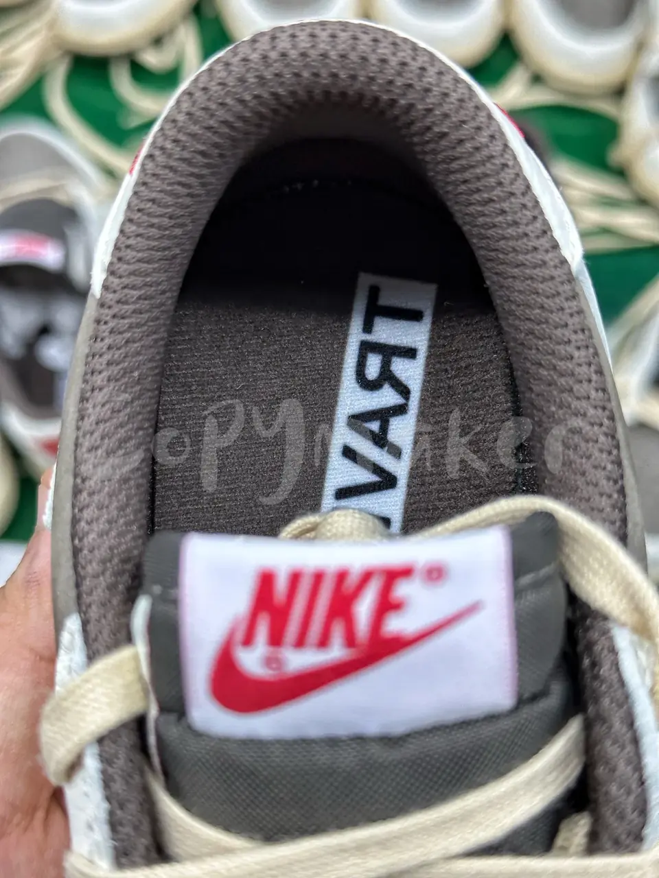【預售】Travis Scott x AJ1 Low OG “Reverse Mocha” 聯名 反轉摩卡 白棕 倒鉤 童鞋 中童 AJ1
