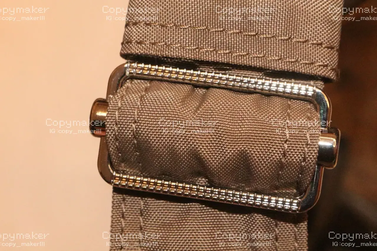 【現貨】LEMAIRE Soft Game Crossbody Bag 尼龍 牛角包流浪包可頌包側背包斜背包 大號