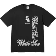 【預售】Sup x MLB FW25 WEEK17 Team Tee NY 草寫字母後背圖像短袖T恤 黑/白：圖片 2