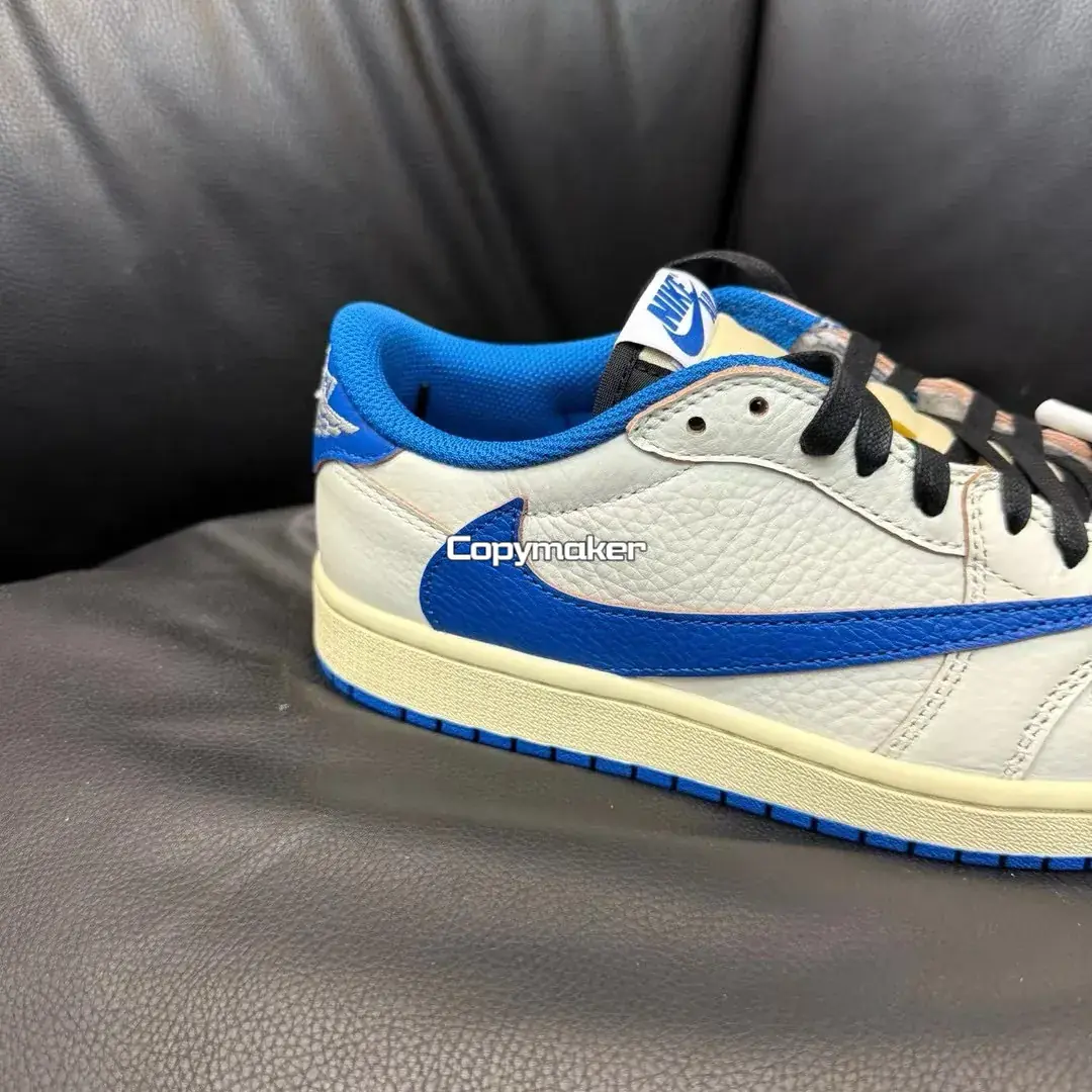 【預售】Travis Scott x Fragment Design x Air Jordan 1 三方聯名 白藍 10.0 閃電 倒鉤 AJ1