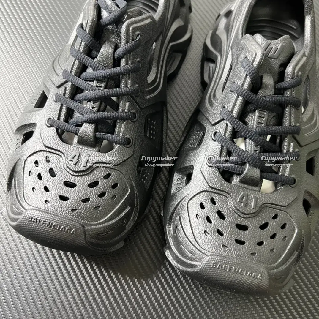 【預售】巴黎 BLC 22FW HD cut-out rubber sneakers 洞洞鞋 拖鞋 懶人鞋 休閒鞋
