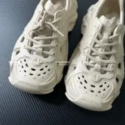 【預售】巴黎 BLC 22FW HD cut-out rubber sneakers 洞洞鞋 拖鞋 懶人鞋 休閒鞋：圖片 20