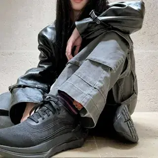 【預售】alo yoga Alo Runner 24FW 復古 慢跑鞋運動鞋休閒鞋跑步鞋 黑色