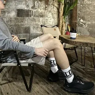 【預售】alo yoga Alo Runner 24FW 復古 慢跑鞋運動鞋休閒鞋跑步鞋 黑色