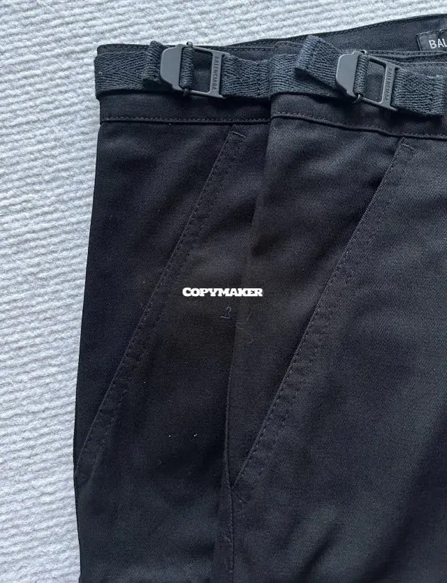 【預售】巴黎 BLC 25SS Cargo 刺繡logo 8袋多功能戰術工裝褲直筒褲休閒褲 黑色