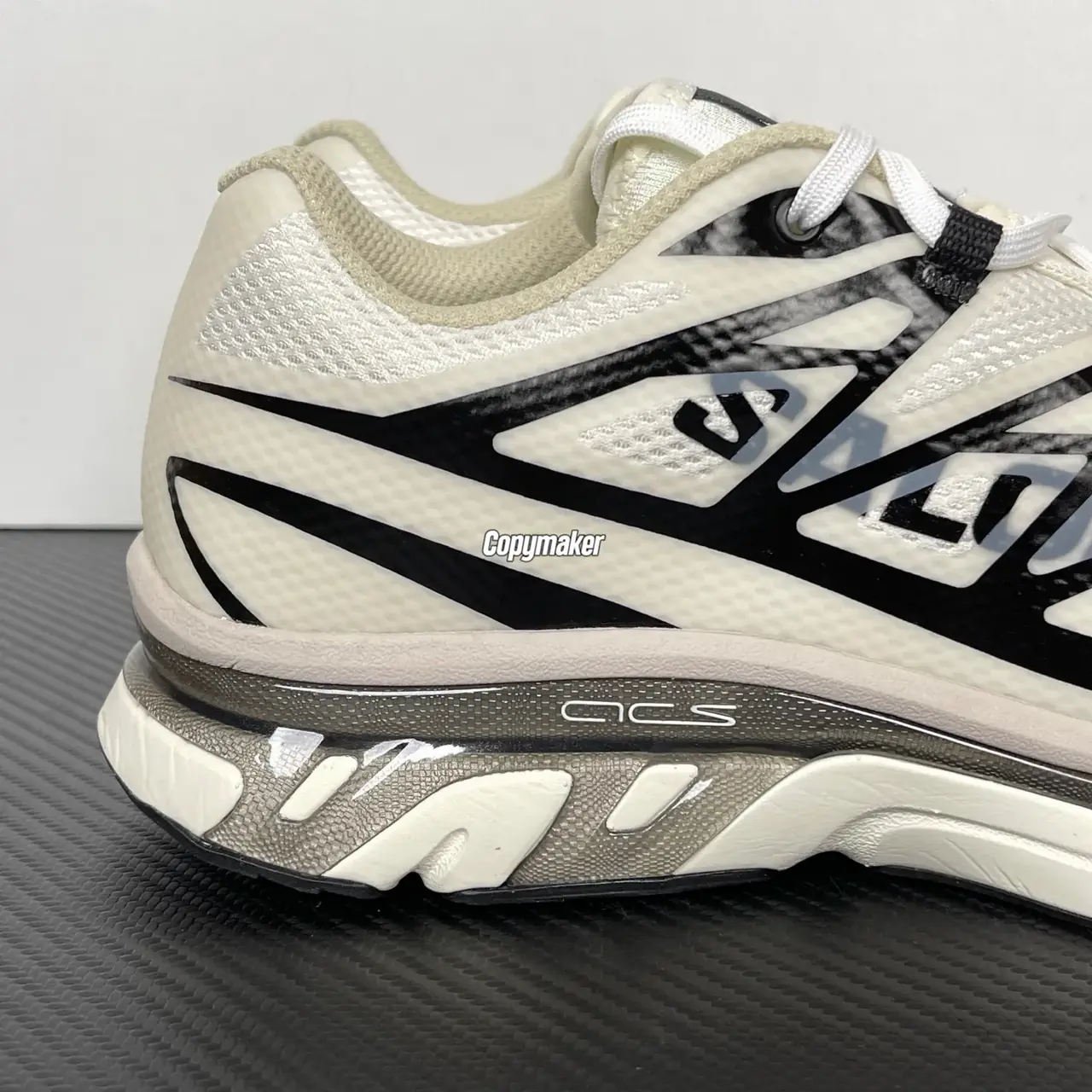 【預售】MM6 x Salomon XT-MM6 薩洛蒙 聯名 復古 運動鞋慢跑鞋休閒鞋 479494 馬吉拉 白黑