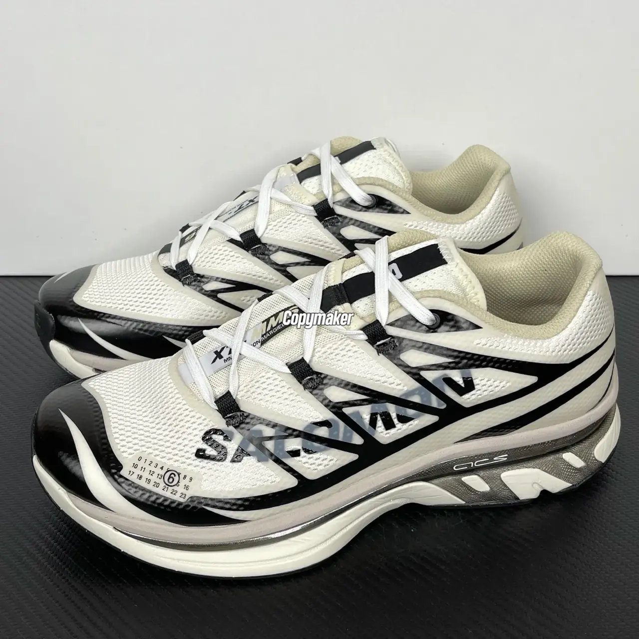 【預售】MM6 x Salomon XT-MM6 薩洛蒙 聯名 復古 運動鞋慢跑鞋休閒鞋 479494 馬吉拉 白黑