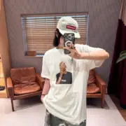 【預售】Sup SS25 WEEK18 Dean Blunt Tee 人物肖像印花照片 短袖T恤 黑/白：圖片 3