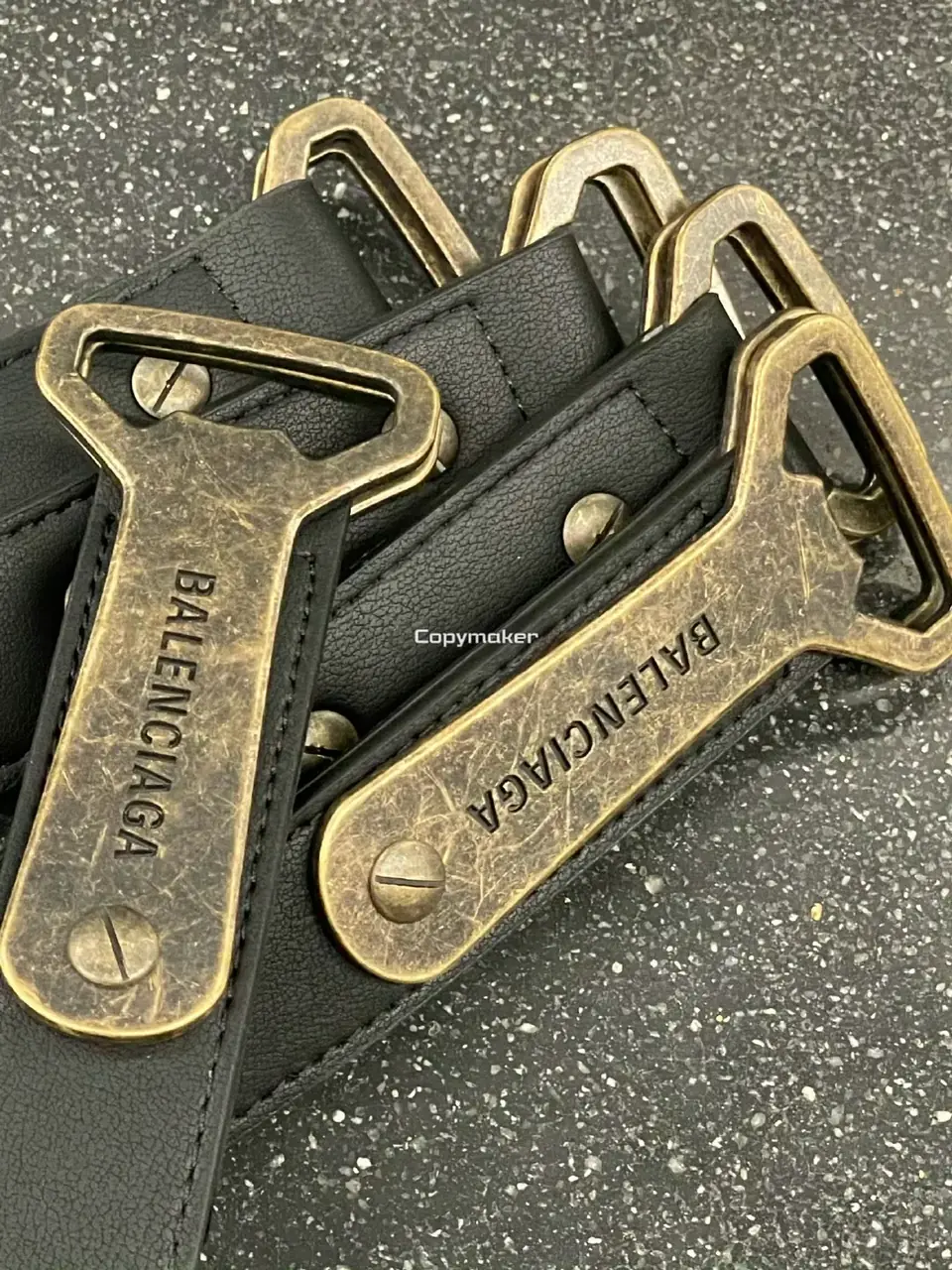 【現貨】【過驗】巴黎 BLC 25SS 秀款 黃銅做舊開瓶器開罐器頭層牛皮 皮帶腰帶 140cm