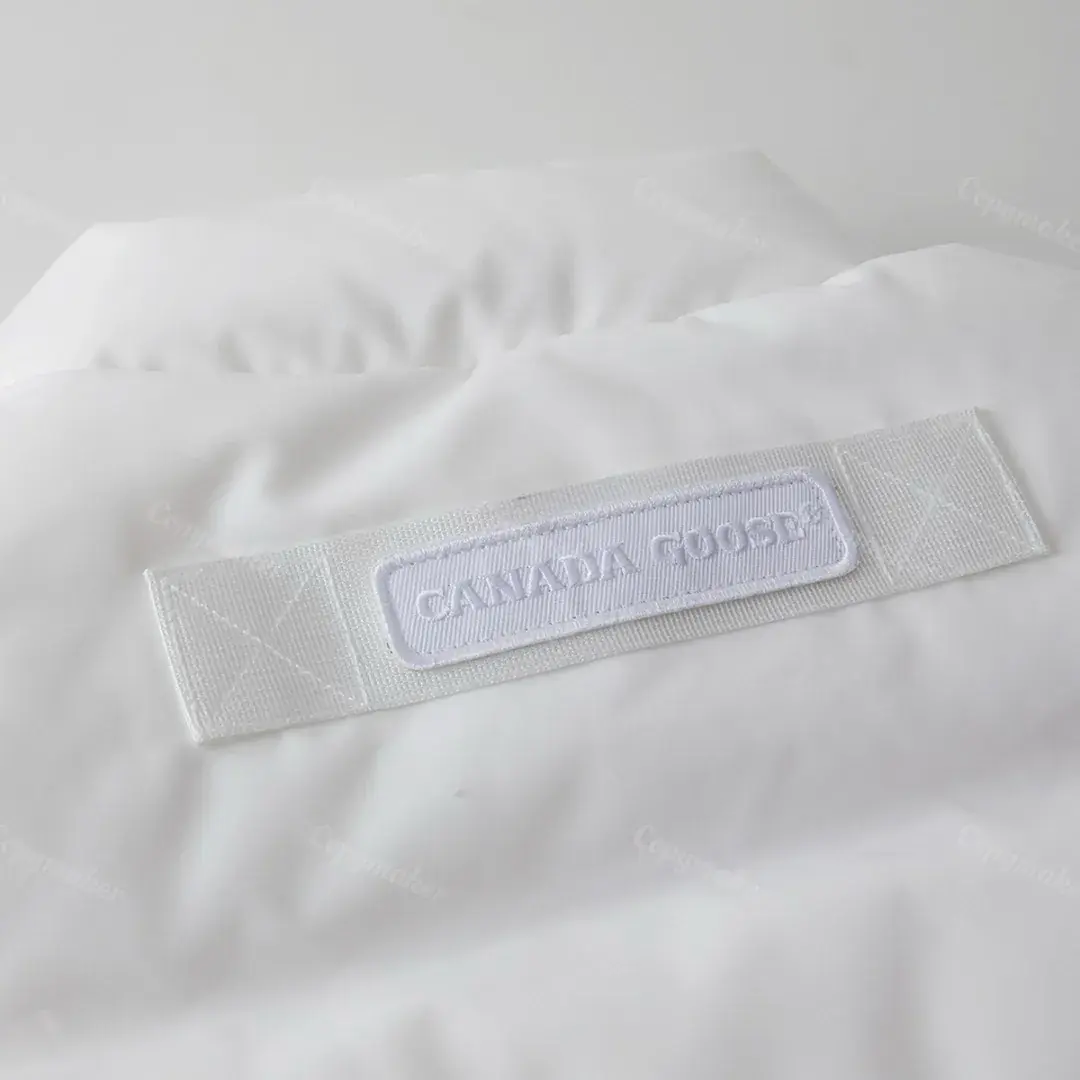 Canada Goose 23FW Paradigm系列 大口袋 羽絨馬甲背心 大鵝