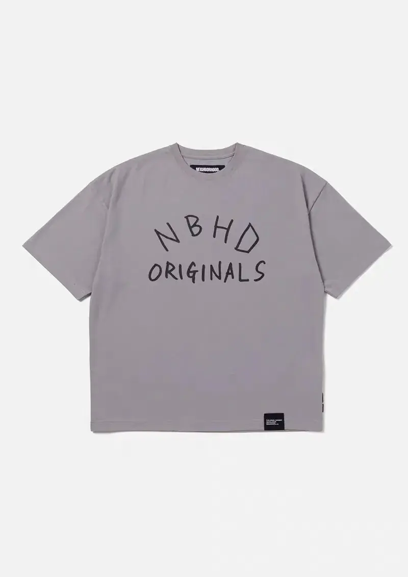 【預售】NEIGHBORHOOD 24SS SHELTECH 草寫字母印花 短袖T恤 NBHD
