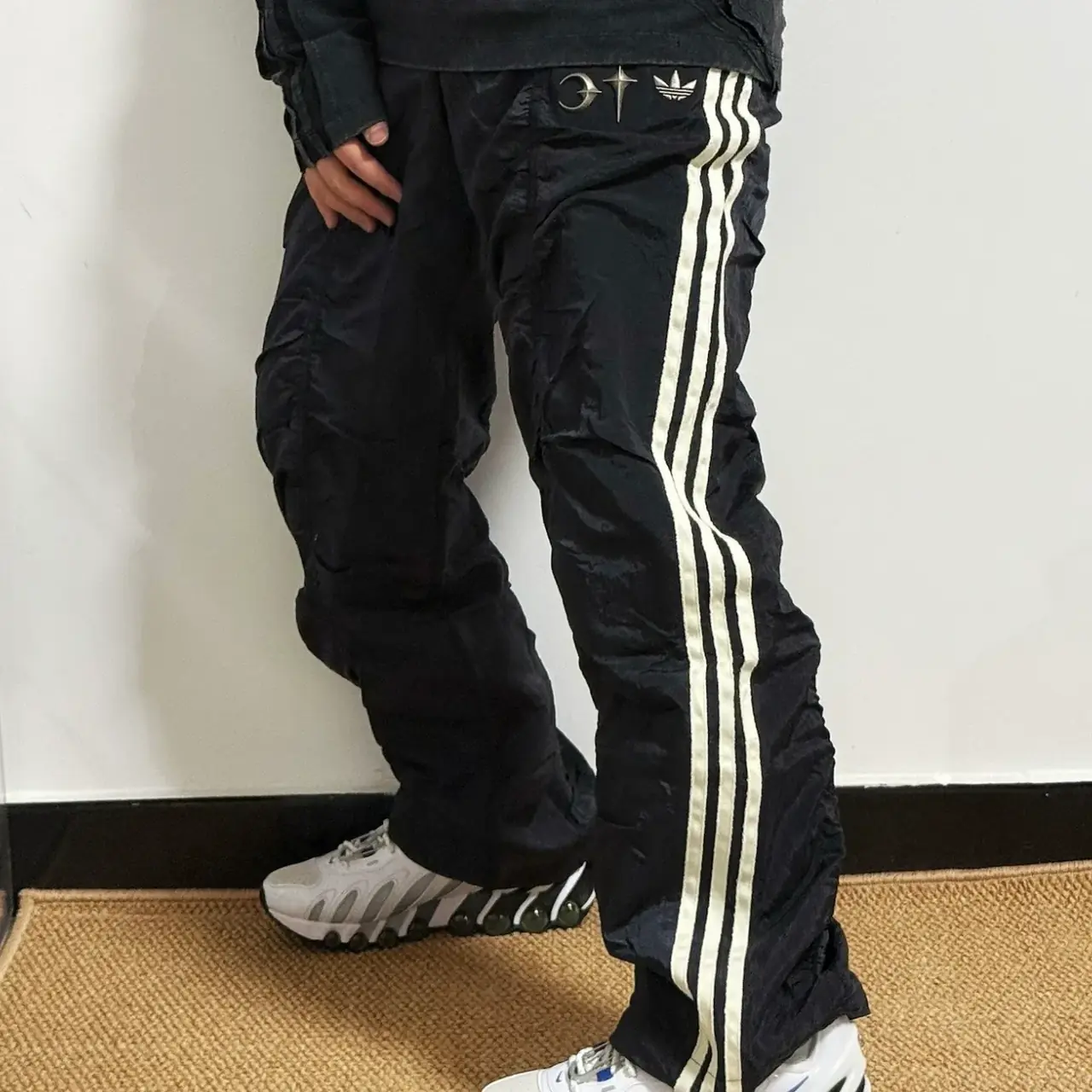【預售】THUG CLUB x AD originals 25FW 聯名 鍍銀logo 金屬尼龍皺摺 長褲休閒褲運動褲