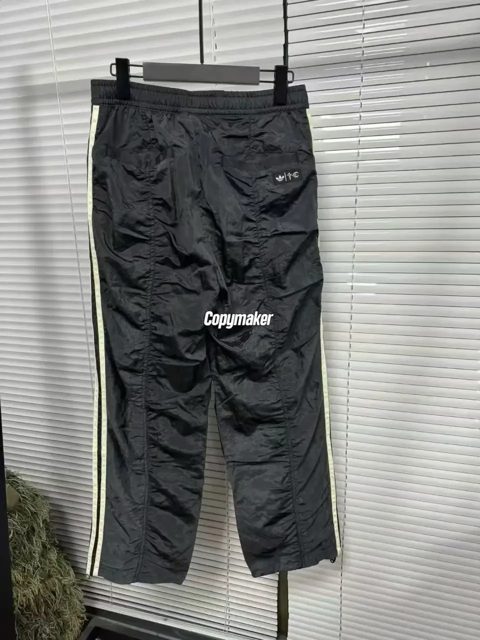 【預售】THUG CLUB x AD originals 25FW 聯名 鍍銀logo 金屬尼龍皺摺 長褲休閒褲運動褲