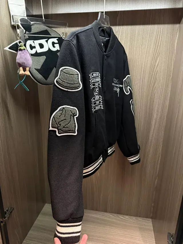 【預售】【福利回饋】CDG x Stussy Varsity Jacket 聯名 徽章刺繡背後印花 羊毛棒球外套夾克