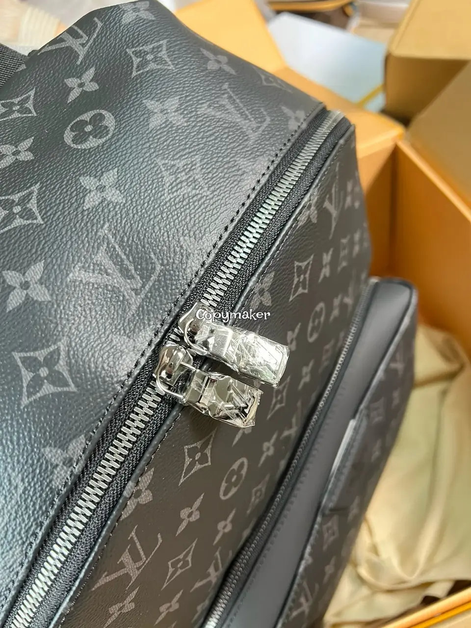 【預售】1V Discovery PM 經典老花 帆布拼接牛皮 後背包雙肩包 黑色
