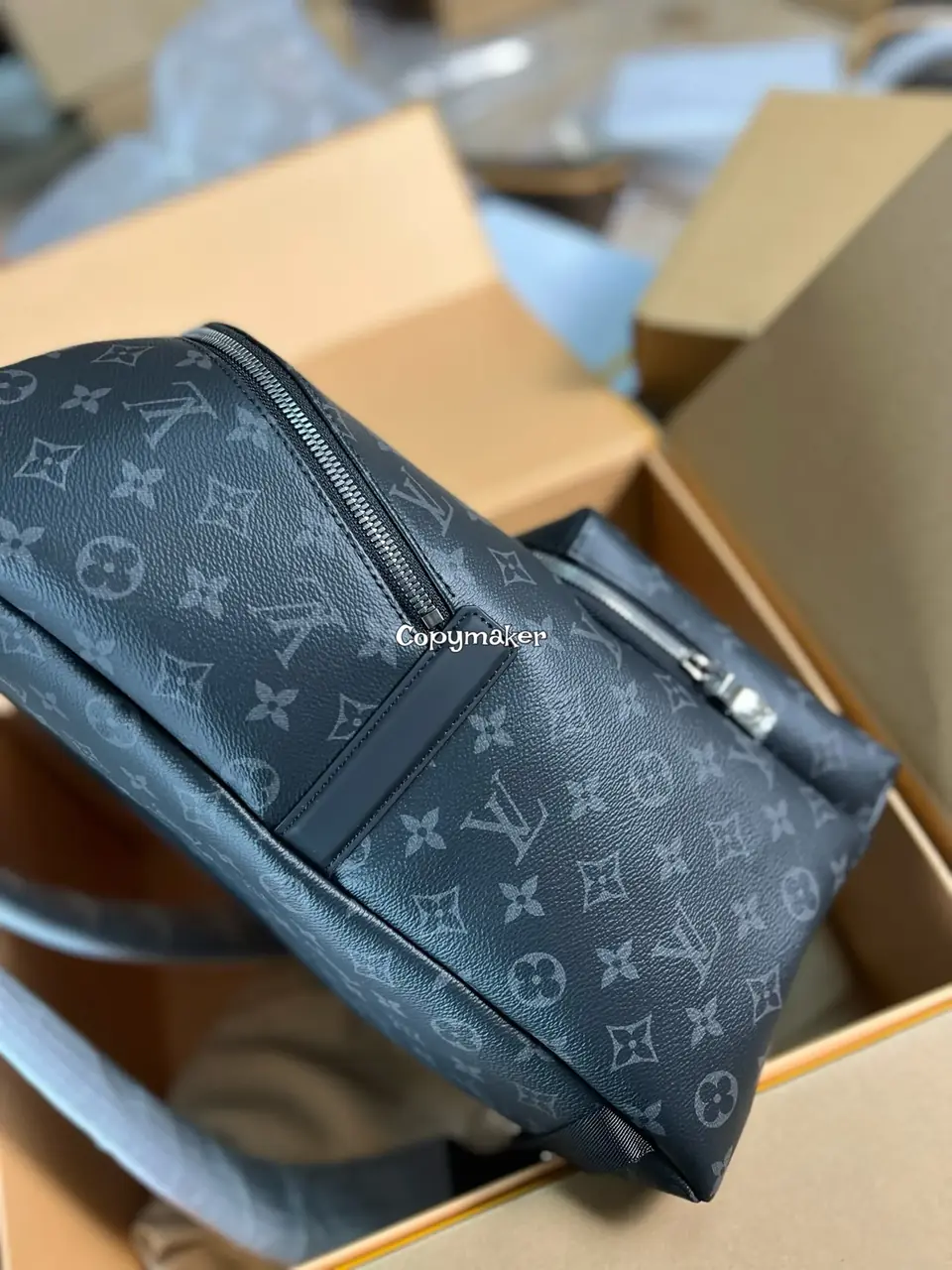 【預售】1V Discovery PM 經典老花 帆布拼接牛皮 後背包雙肩包 黑色