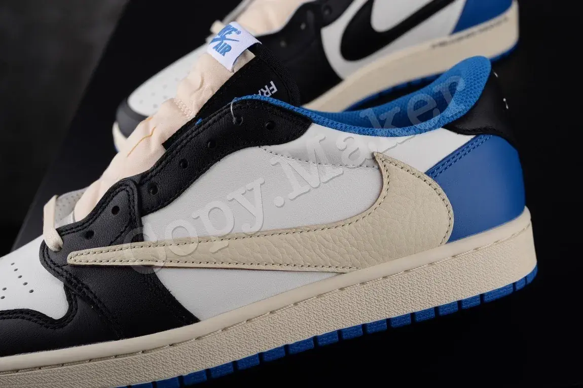 【預售】Travis Scott x Fragment Design x Air Jordan 1 Low OG SP 三方聯名 白藍黑 閃電 倒鉤 AJ1