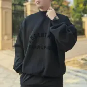 23SS FOG ESSENTIALS 副線 膠標 大學T圓領衛衣 FEAR OF GOD 玄青黑 圓弧字母：圖片 4