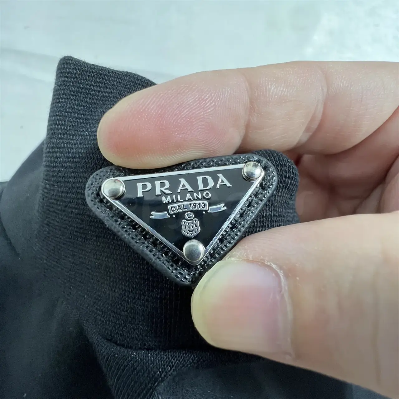PRA 23FW 素色簡約 三角標小logo 鐵牌 高領長袖T恤 打底衫 內搭