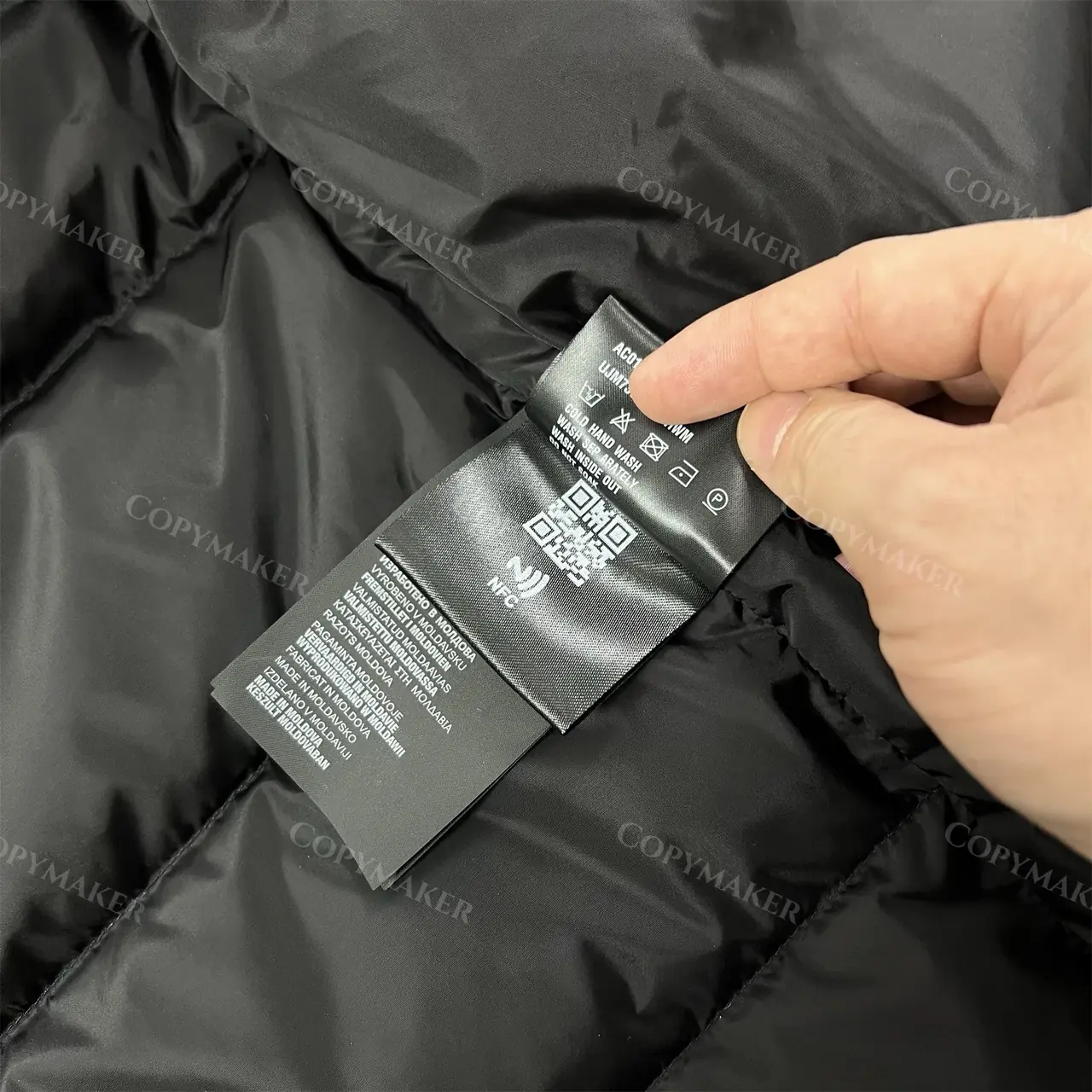PRA 21SS 素色簡約 三角標小logo 白鴨絨羽絨背心馬甲
