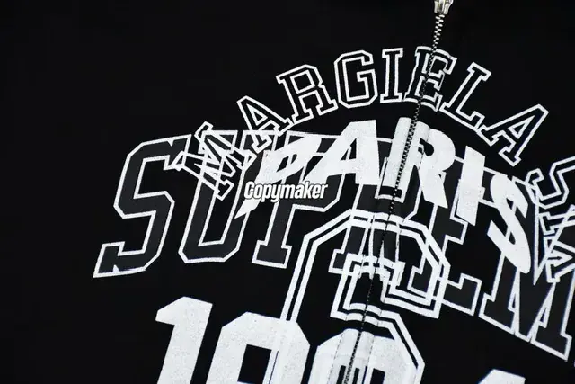 【預售】Sup x MM6 Maison Margiela SS25 聯名 火焰骷髏字母 拉鍊夾克連帽外套 黑色/綠色