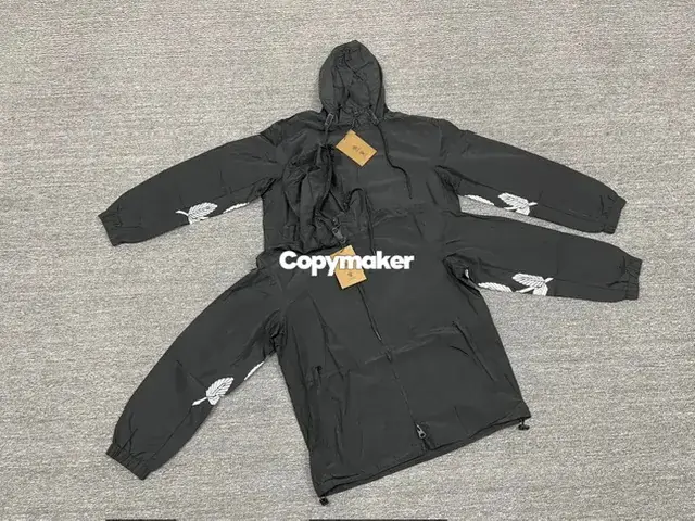 【預售】BR 22FW 後背戰馬印花logo 防水防風 風衣衝鋒衣防曬服外套夾克