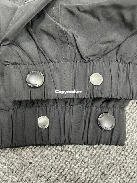 【預售】BR 22FW 後背戰馬印花logo 防水防風 風衣衝鋒衣防曬服外套夾克