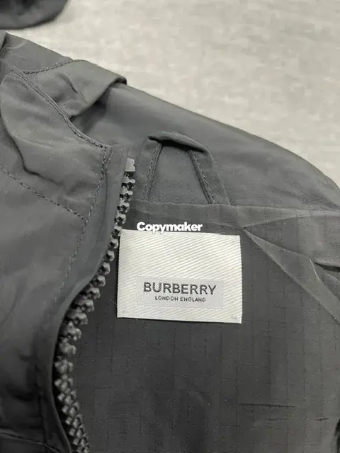 【預售】BR 22FW 後背戰馬印花logo 防水防風 風衣衝鋒衣防曬服外套夾克