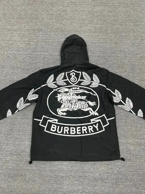【預售】BR 22FW 後背戰馬印花logo 防水防風 風衣衝鋒衣防曬服外套夾克