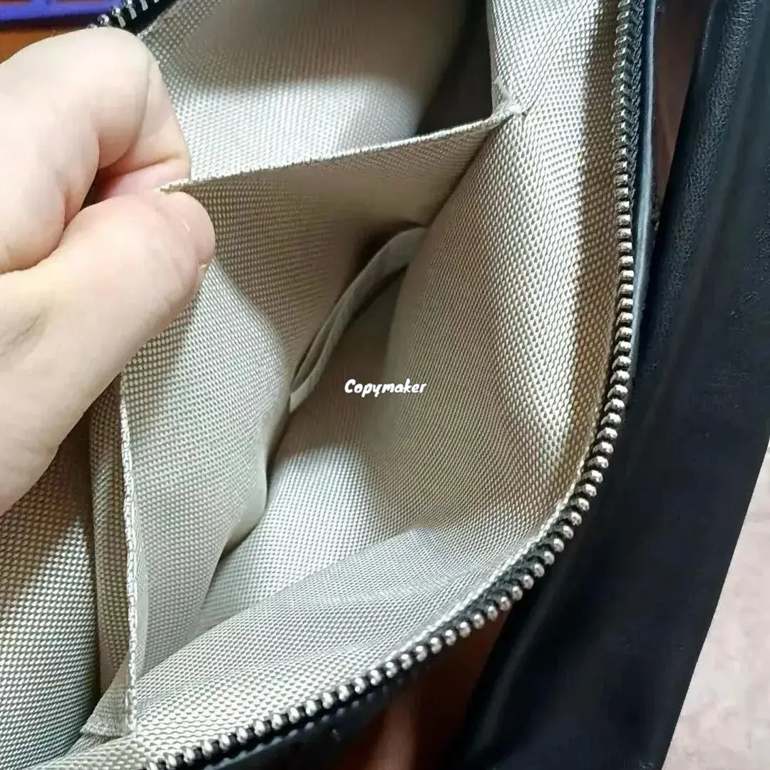 【現貨】LEMAIRE Croissant Bag 羊皮 牛角包流浪包可頌包側背包斜背包 小號 黑色
