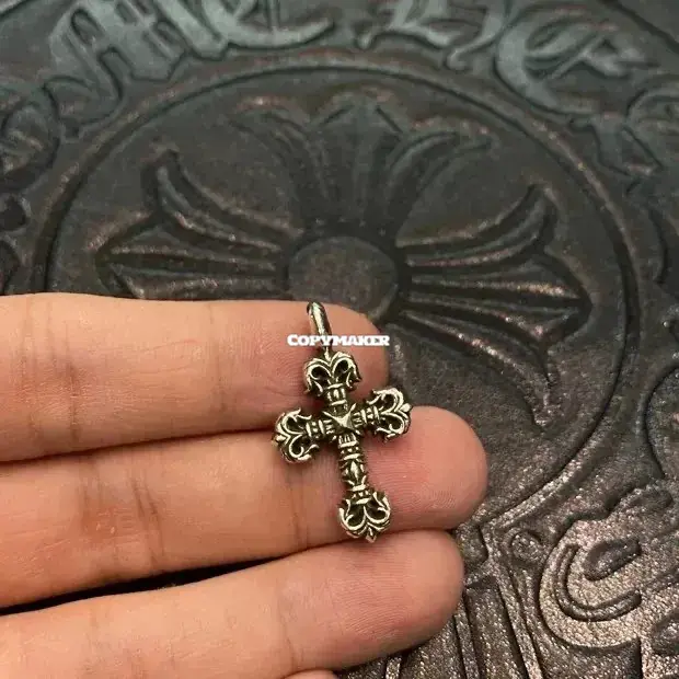 【現貨】Chrome Hearts 經典款 火焰十字架 項鍊吊墜 CH克羅心 白銅/925純銀 小號