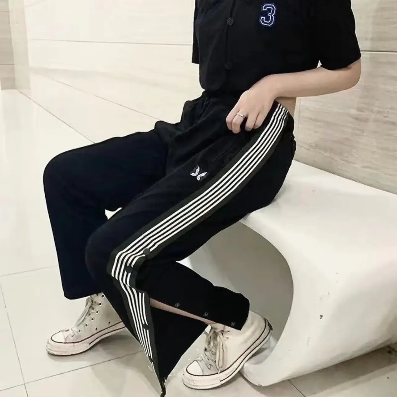 Needles 21SS Butterfly Regular Track Pants 蝴蝶刺繡 側邊排扣復古織帶 休閒褲 直筒褲