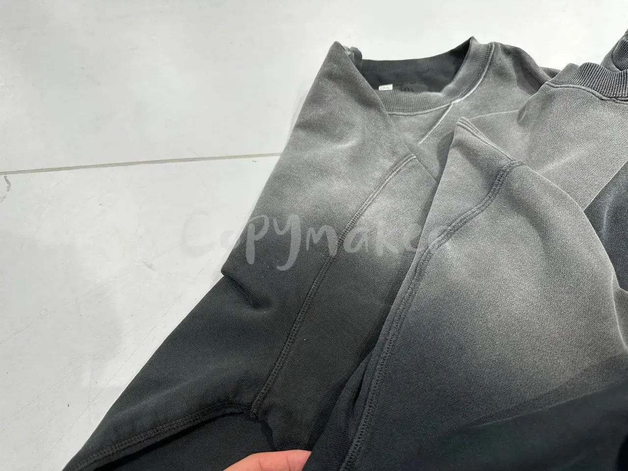 PRA 23FW Ripped-Triangle 三角標 漸變漸層褪色 水洗煙燻 衛衣大學T長袖
