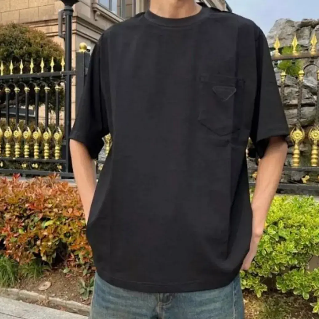 PRA 24SS Ripped-Triangle 三角標貼布 水洗 簡約素色 短袖T恤