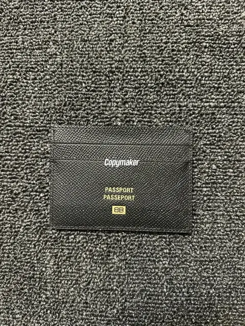 【現貨】【福利回饋】 巴黎 BLC 24SS Passport系列 燙金徽章 真皮 卡套卡包卡夾小包 牛皮 黑色
